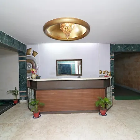 Hotel Landmark Plaza 3*
