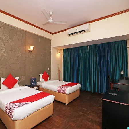 Hotel Landmark Plaza 3*