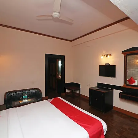 Landmark Plaza 3*