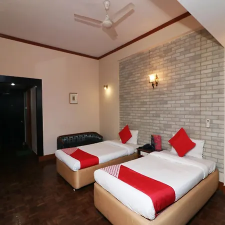 Landmark Plaza 3*